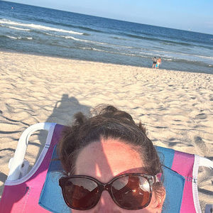 Meet your Posher, Linda